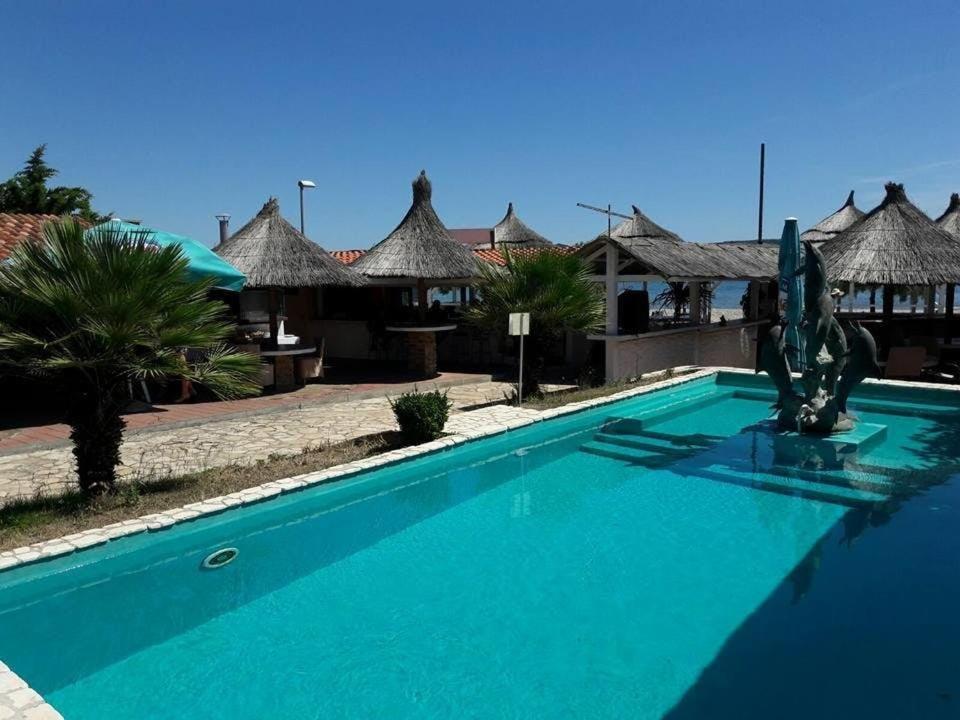 Tribunia Beach Hotel Tribalj Exterior foto